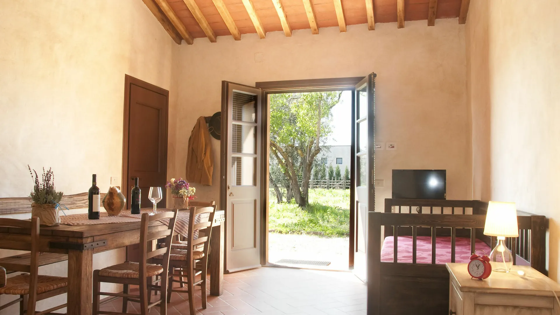 Casone Ugolino Guest House Donoratico Italy